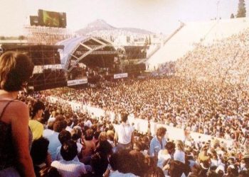 rock in athens crowd Μια παράξενη εμπειρία στο Καλλιμάρμαρο