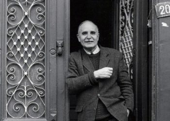 «Οι ψευτομορφωμένοι»: Ένα κείμενο του Ντίνου Χριστιανόπουλου για την ημιμάθεια και την υποκρισία