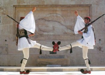 Ακίνητος | Τι ‘πες τώρα!