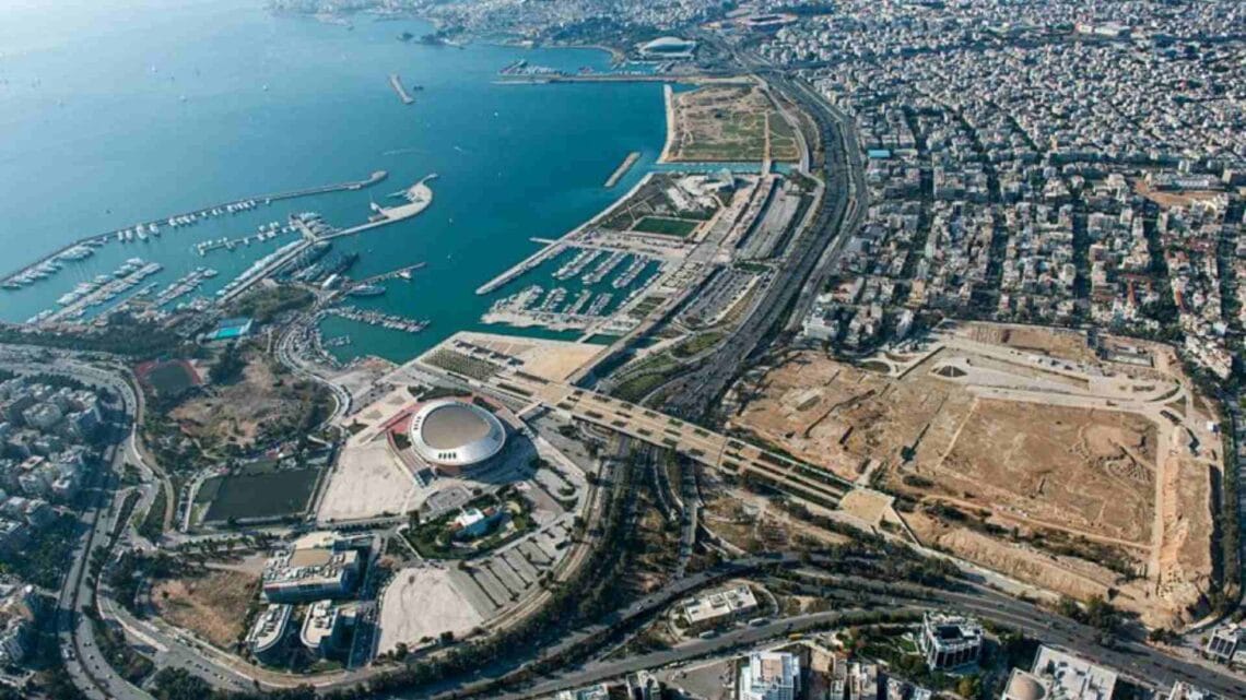 Τζιτζιφιές: το «γκανιάν» του φαληρικού όρμου 105 tzitzifies