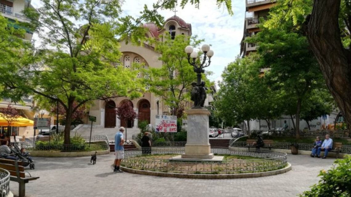 Κάτι τρέχει στην ΚΥΨΕΛΗ εδώ και καιρό: Το «παιχνίδι» με τον κόσμο 105 2 34 Κάτι τρέχει στην ΚΥΨΕΛΗ εδώ και καιρό: Το «παιχνίδι» με τον κόσμο