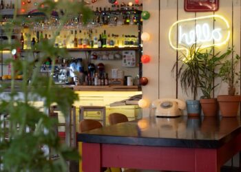 Cocktail o’ clock: Shakers γεμάτα φαντασία, εμπειρίες, γεύσεις & γνώση