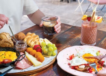 Στο Aρbarόριζα το brunch σερβίρεται όλη μέρα κάθε μέρα