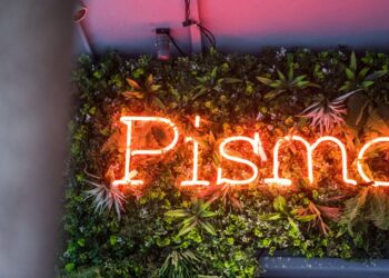 Pismo: Η California ταιριάζει στην Κυψέλη