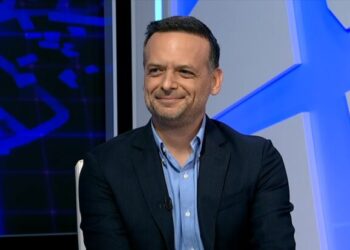 Χάρης Δούκας: «Η Αθήνα δεν μπορεί να είναι μόνο μία πόλη τουριστών» 