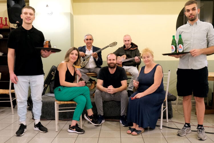 Αυλή Μεζέ 105 Αυλή Μεζέ