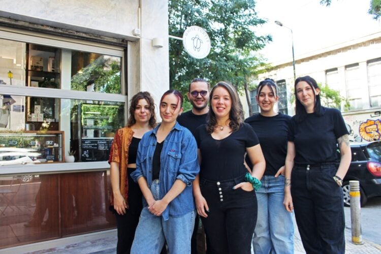 White Turtle 105 Τα παιδιά της γειτονιάς σου