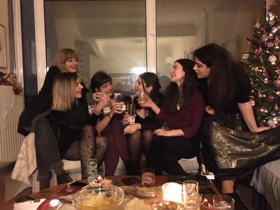 Γυναίκες της πόλης: Γυναικεία φιλία 109 1000003759 3 Γυναίκες της πόλης: Γυναικεία φιλία