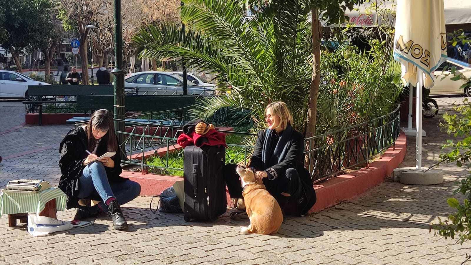 1709881349434 Γυναίκες της πόλης: Γραφούλες