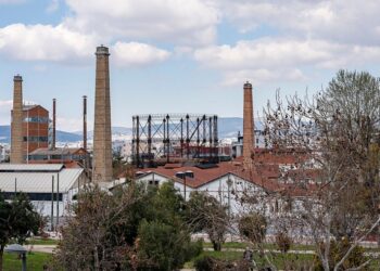 «Ποιος κρατάει το φανάρι» | Θεατρική ξενάγηση στο Βιομηχανικό Μουσείο Φωταερίου