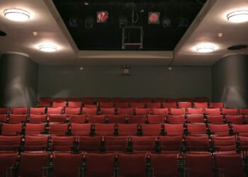 Παγκόσμια Ημέρα Θεάτρου | Το Θέατρο Τέχνης προσφέρει μειωμένα εισιτήρια για τις παραστάσεις του