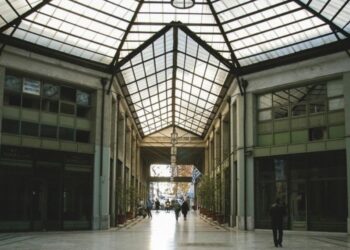 Οι στοές της Αθήνας