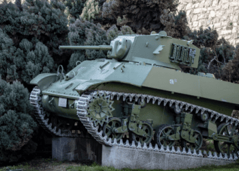 Η αμυντική στρατηγική της ΕΕ και οι βιομηχανίες όπλων