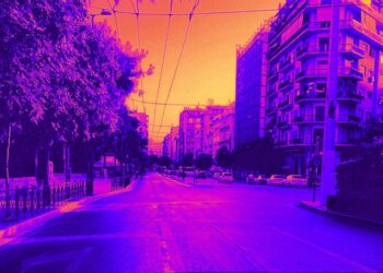 Τόσο κοντά είναι τα ξένα τελικά!