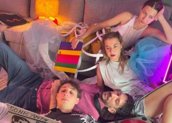 Δημοτικό Θέατρο Πειραιά | «I AM FALLING IN LOVE – Εκδοχές πάνω στη Δωδέκατη Νύχτα»