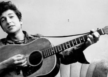 123 Anywhere St. Any City2 Bob Dylan – Τα πρώτα βήματα στην δισκογραφία