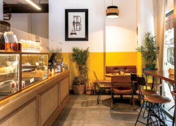 Πόλις bistro café: Μια Πόλις μες στην πόλη 124 Πόλις bistro café: Μια Πόλις μες στην πόλη