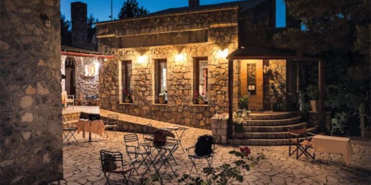 Ξενώνας Αλεξίου: Ζεστή φιλοξενία στη καρδιά της φύσης! 110 Ξενώνας Αλεξίου: Ζεστή φιλοξενία στη καρδιά της φύσης!