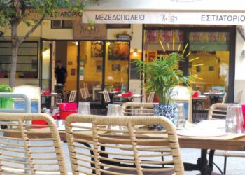 Κυβέλη: Καλοκαιρινό τραπέζι στην καρδιά της Κυψέλης