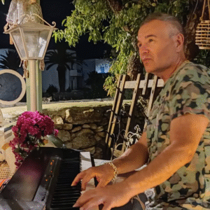 Ανδρέας Μπονάτσος: «Η Φολέγανδρος είναι ο μισός μου εαυτός» 110 Στιγμιότυπο οθόνης 2025 08 08 111853 Ανδρέας Μπονάτσος: «Η Φολέγανδρος είναι ο μισός μου εαυτός»