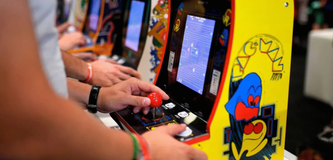Pac-Man: Από μια μπουκιά πίτσα σε παγκόσμιο σύμβολο του gaming 105 123 Anywhere St. Any City3 2 Pac-Man: Από μια μπουκιά πίτσα σε παγκόσμιο σύμβολο του gaming