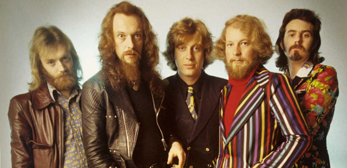 10 εμβληματικά τραγούδια των Jethro Tull, λίγες μέρες πριν ανηφορίσουμε τον Λυκαβηττό 105 123 Anywhere St. Any City5 1 10 εμβληματικά τραγούδια των Jethro Tull, λίγες μέρες πριν ανηφορίσουμε τον Λυκαβηττό