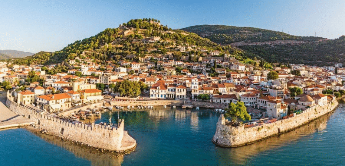 123 Anywhere St. Any City 23 Βαλίτσα και φύγαμε! - Φθινόπωρο στη Ναύπακτο