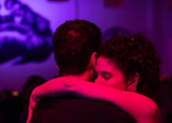 Tangart: Tango, αγκαλιά και κοινότητα 111 Tangart: Tango, αγκαλιά και κοινότητα