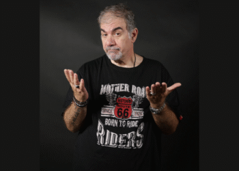 «Το rock που δεν ξεχάσαμε»: Δημήτρης Σταρόβας και Starovas Band στο Κύτταρο