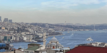 Η Πόλη Ζει πάει στην Πόλη που ζει 102 Η Πόλη Ζει πάει στην Πόλη που ζει
