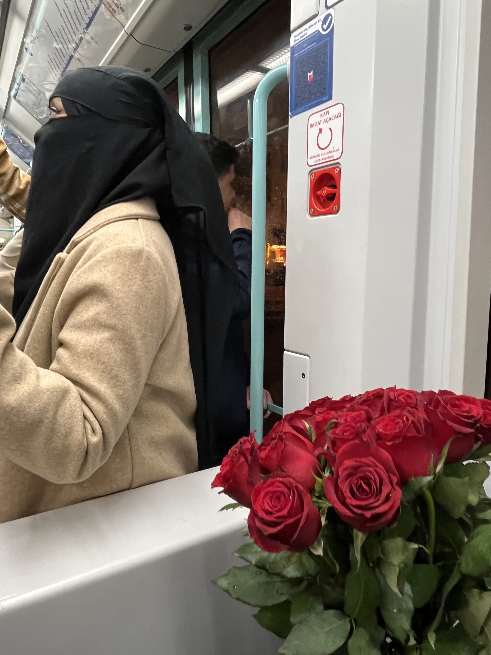 Η Πόλη Ζει πάει στην Πόλη που ζει 110 ΤΡΑΜ ΚΟΡΙΤΣΙ scaled Η Πόλη Ζει πάει στην Πόλη που ζει