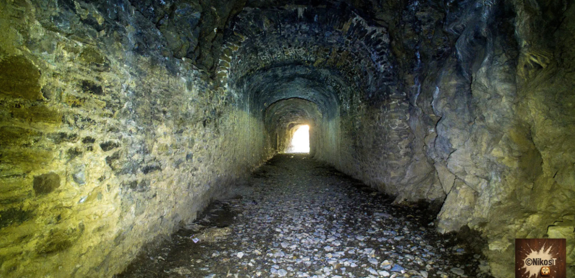 Η πρώτη σιδηροδρομική γαλαρία στην Ελλάδα με τα παραφυσικά φαινόμενα 105 123 Anywhere St. Any City 32 Η πρώτη σιδηροδρομική γαλαρία στην Ελλάδα με τα παραφυσικά φαινόμενα
