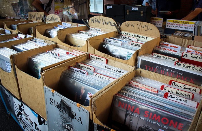 Vinyl Market Φεβρουάριος 2026: Πλούσιο πρόγραμμα εκδηλώσεων στην Τεχνόπολη Δήμου Αθηναίων