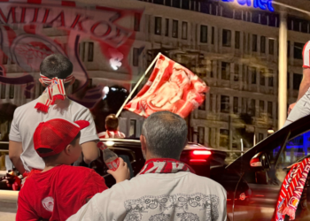 Η χαρά γεννήθηκε σε 92 πόντους | Φωτορεπορτάζ από τη νύχτα νίκης του Ολυμπιακού