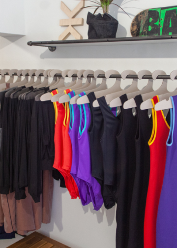 eek clothing: Με τόλμη και ευαισθησία