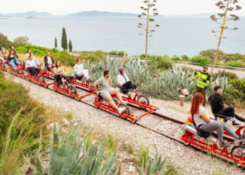 Railbiking: Κάνε πετάλι ως την καλύτερη θέα!