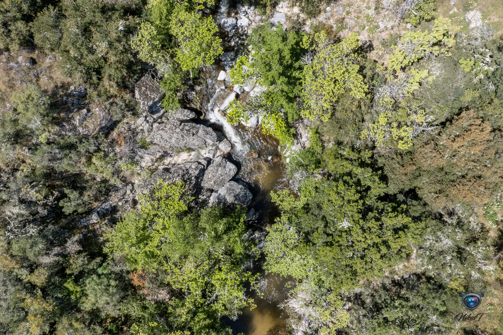 DJI 0386 copy Βάθρες Ορέσκειας (Κόσμινι) – Κρυμμένος παράδεισος κοντά στο όρος Μπέλες
