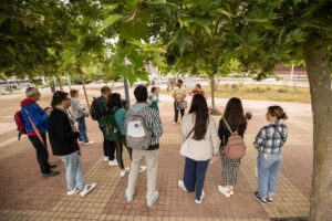 epomeni stasi Gazoxori 8 Επόμενη Στάση: Γκαζοχώρι – Μια Θεατρική Βόλτα στην «Αθέατη» Ιστορία της Αθήνας