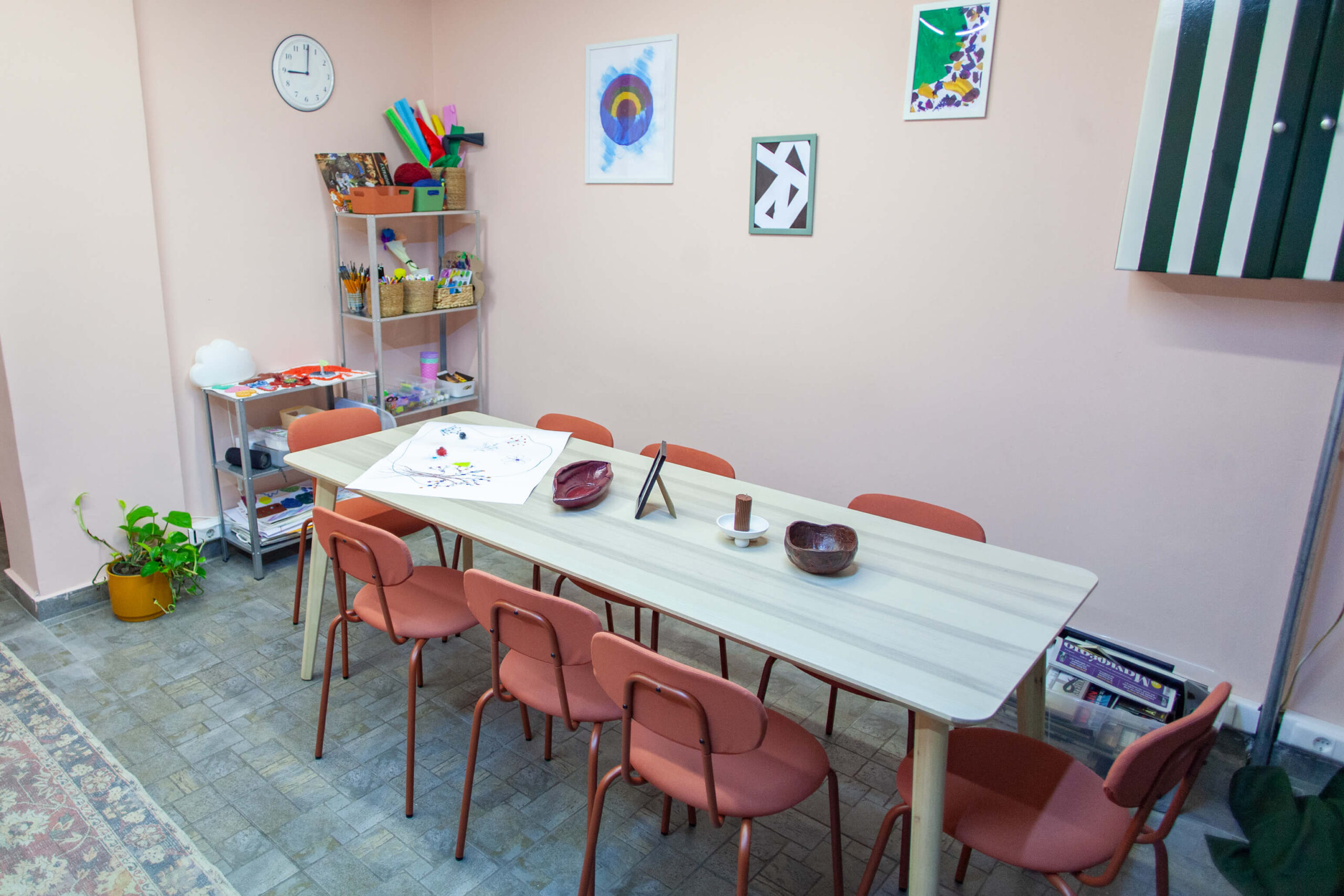 «Μεταξύ μας»: Συμβουλευτική, workshops αλλά και παιχνίδι, στο νέο χώρο στην Κυψέλη 111 IMG 4784 scaled «Μεταξύ μας»: Συμβουλευτική, workshops αλλά και παιχνίδι, στο νέο χώρο στην Κυψέλη