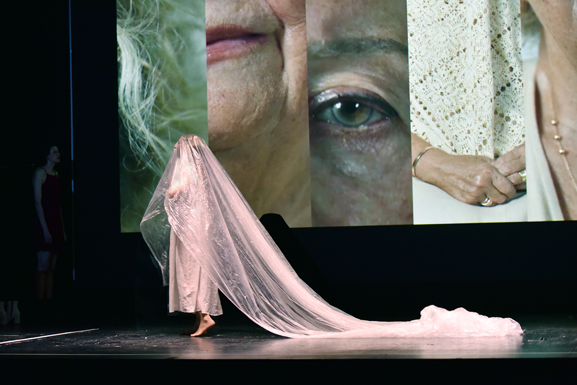 The bride Κι όμως, φωσφορίζουμε στο σκοτάδι | Μια συζήτηση με τη NonOphelia Theatre Collective