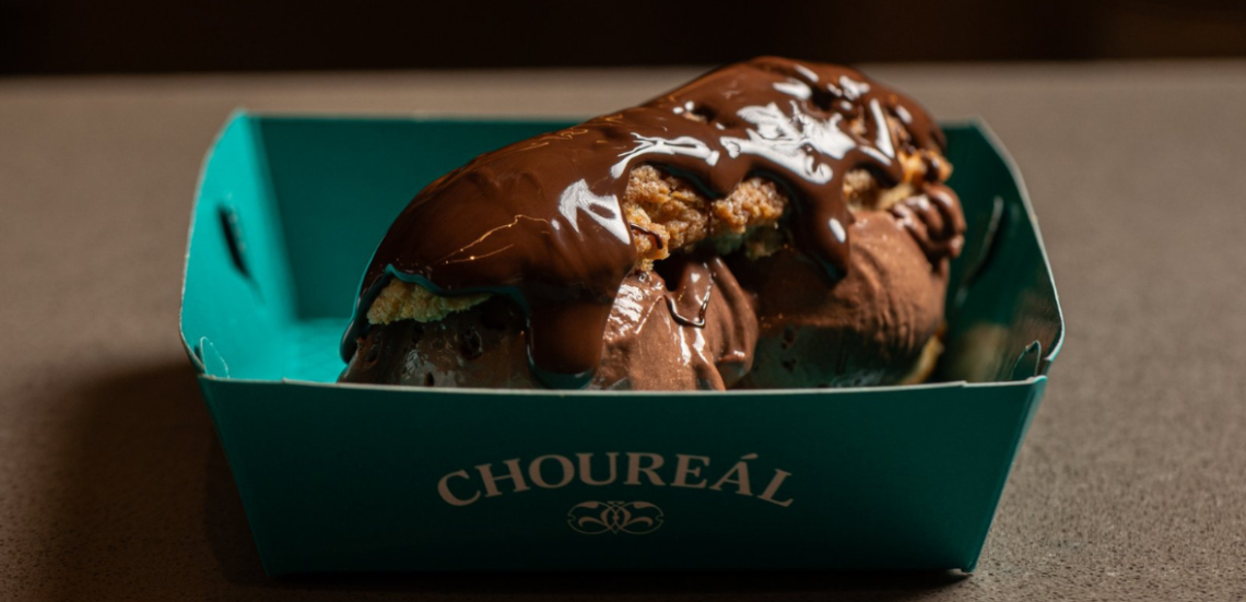 Choureal: Όταν το παγωτό συνάντησε το éclair 105 Choureal: Όταν το παγωτό συνάντησε το éclair