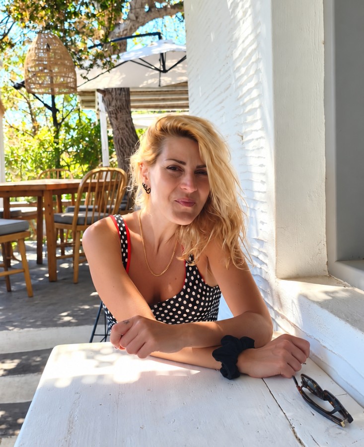 9 2η έκδοση & 2η παρουσίαση για το «Νεγκλιζέ» της Γεωργίας Δρακάκη