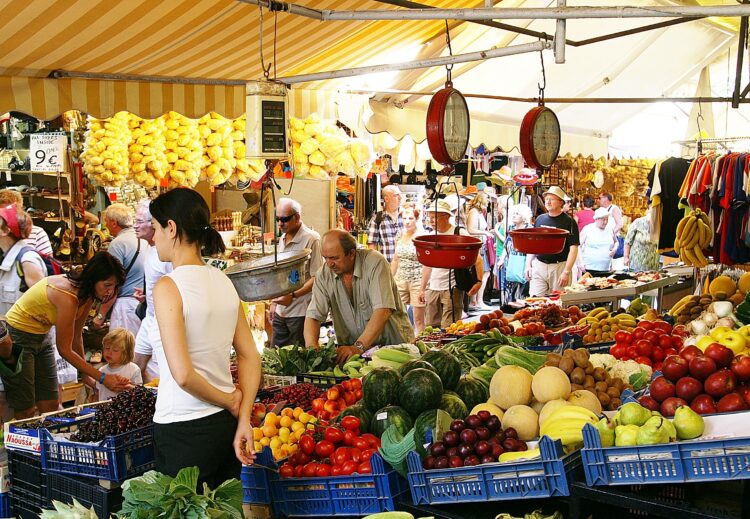 HeraklionStadt05 Η Αθήνα είναι μια τάξη χωρίς τοίχους