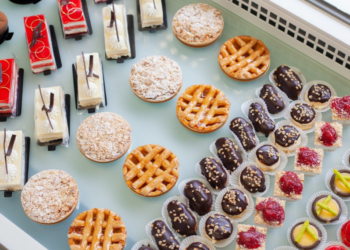 La dolce pastry: Ποιος γλυκαίνει τα Πατήσια; 109 La dolce pastry: Ποιος γλυκαίνει τα Πατήσια;
