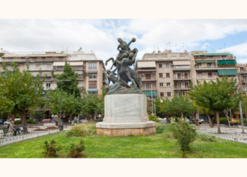 Η «μικρή Αθήνα» της πλατείας Βικτωρίας 109 Η «μικρή Αθήνα» της πλατείας Βικτωρίας