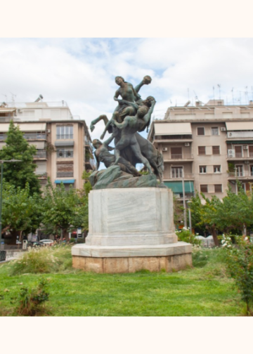 Η «μικρή Αθήνα» της πλατείας Βικτωρίας