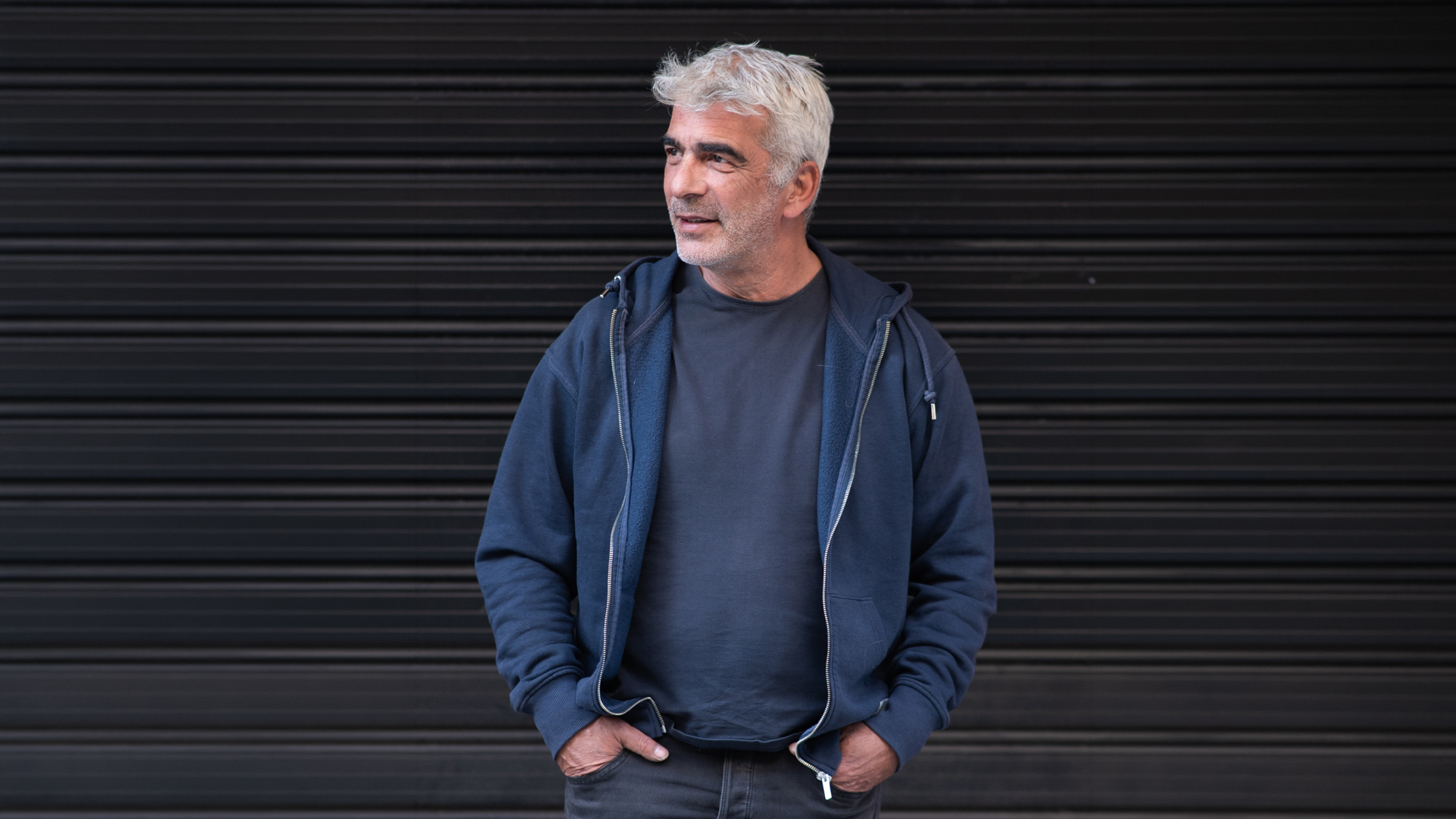 241©Manos Angelakis Δημήτρης Μυστακίδης | «Αν δεν μπορώ μόνος μου, θα πάω με παρέα»
